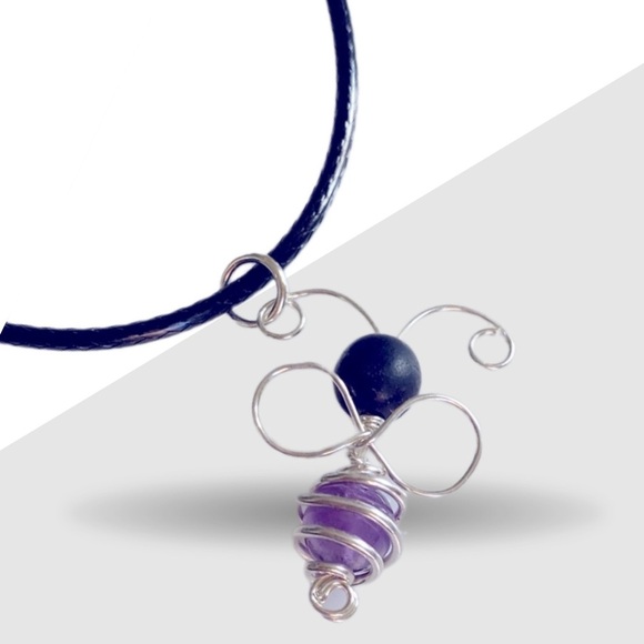 Sterling Silver and Amethyst Bee Pendant Necklace 17” long - Picture 1 of 7